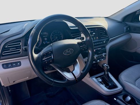 Used 2020 Hyundai Elantra Limited w/ Ultimate Package 03 image 7