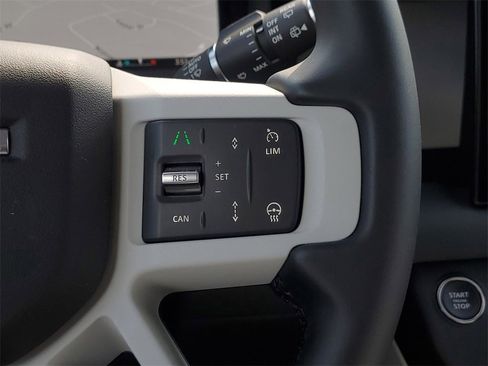 New 2025 Land Rover Defender 110 S image 19