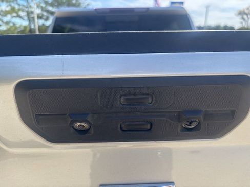 Used 2022 Chevrolet Silverado 1500 LTZ image 16