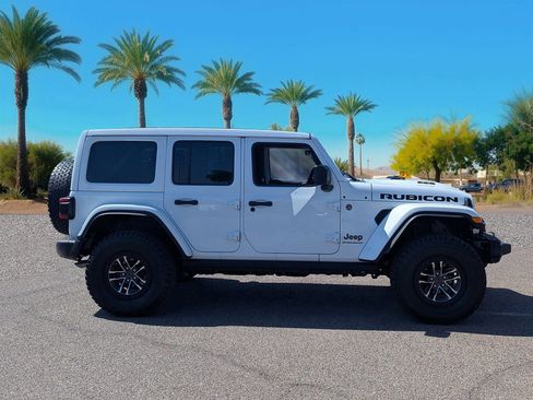 Used 2024 Jeep Wrangler Unlimited Rubicon 392 image 6
