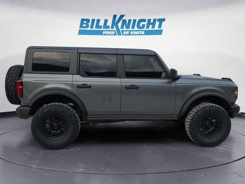 New 2025 Ford Bronco 4-Door image 12