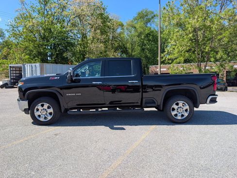 Used 2023 Chevrolet Silverado 3500 LTZ AWD/4WD image 6