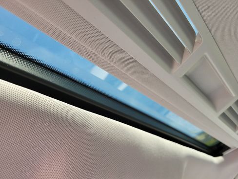 Used 2014 Mercedes-Benz E 350 Sedan w/ Premium 1 Package image 10