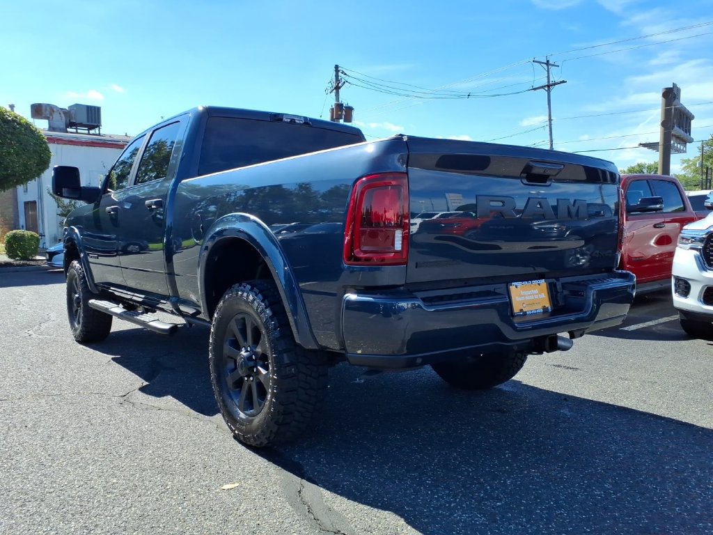 Certified 2025 RAM 2500 Big Horn AWD/4WD image 19