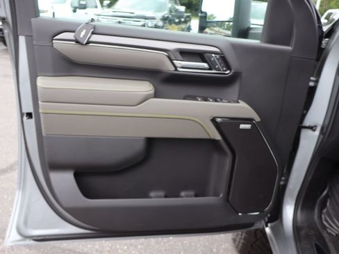 New 2026 Chevrolet Silverado 2500 ZR2 w/ ZR2 Bison Edition AWD/4WD image 4