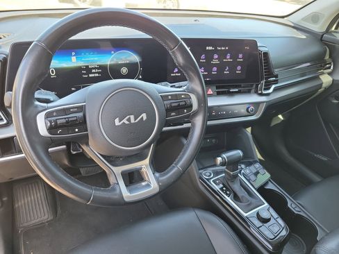 Used 2023 Kia Sportage SX FWD image 2