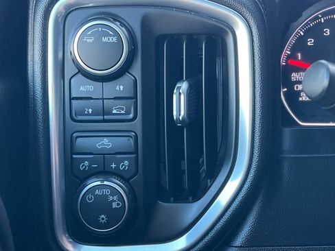 Used 2021 Chevrolet Silverado 1500 LT image 32