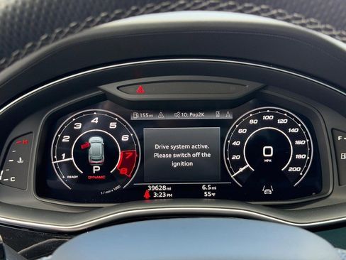 Used 2023 Audi RS Q8 w/ Black Optic Package AWD/4WD image 20