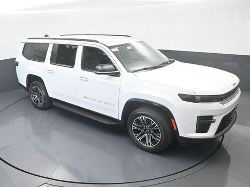 New 2026 Jeep Grand Wagoneer L 2WD image 48