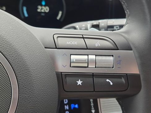 Used 2024 Hyundai Kona SEL FWD image 23