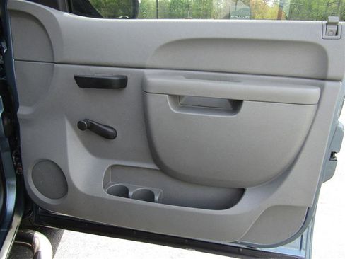 Used 2011 Chevrolet Silverado 1500 W/T w/ LS Package image 18