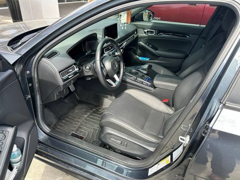 Used 2025 Honda Civic Sport Touring image 9