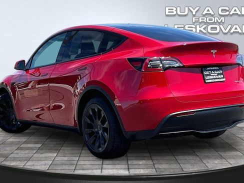 Used 2022 Tesla Model Y Long Range AWD/4WD image 2