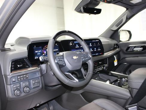 New 2026 Chevrolet Tahoe High Country AWD/4WD image 18