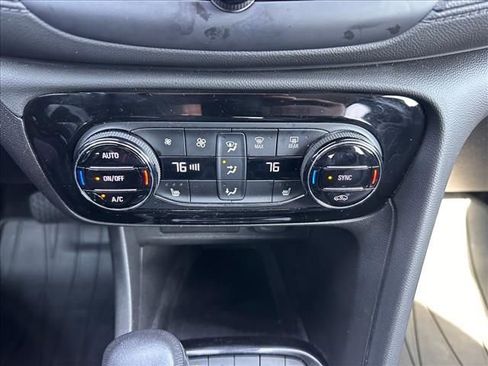 Certified 2022 Buick Encore GX Essence w/ Experience Buick Package image 28