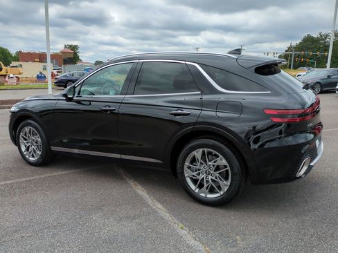 Certified 2025 Genesis GV70 2.5T w/ Select Package image 6