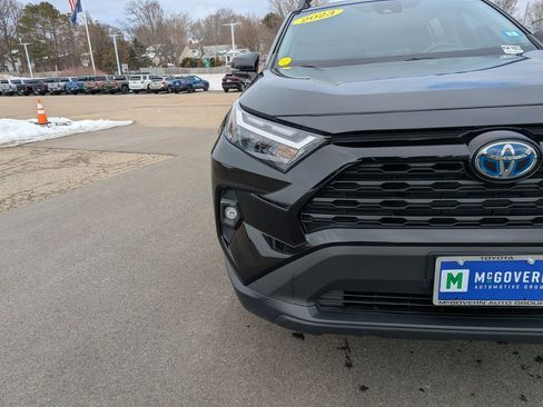 Used 2023 Toyota RAV4 AWD Hybrid image 10