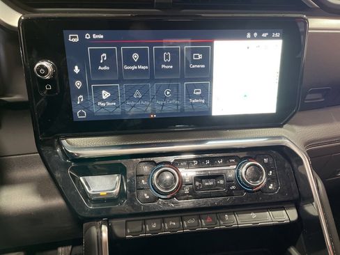 Used 2024 GMC Sierra 3500 Denali image 28