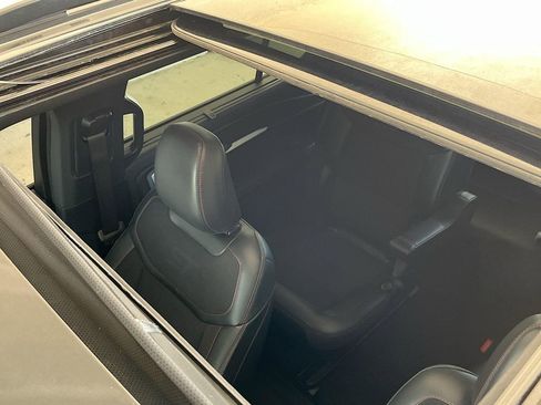 Used 2025 Ford Explorer ST image 22