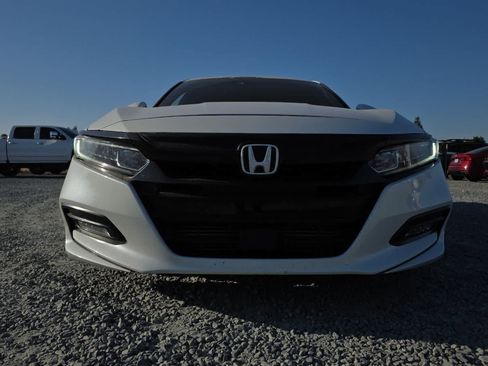 Used 2019 Honda Accord Sport image 11