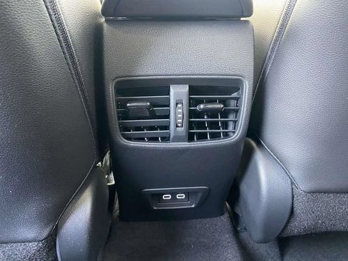 Used 2024 Toyota Corolla Cross AWD Hybrid w/ Convenience Package image 23