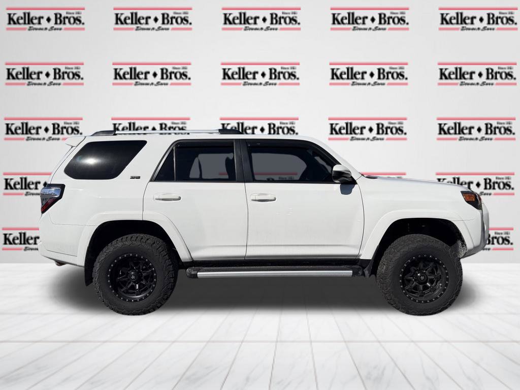 Used 2023 Toyota 4Runner SR5 AWD/4WD image 8