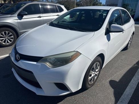 Used 2015 Toyota Corolla L image 3