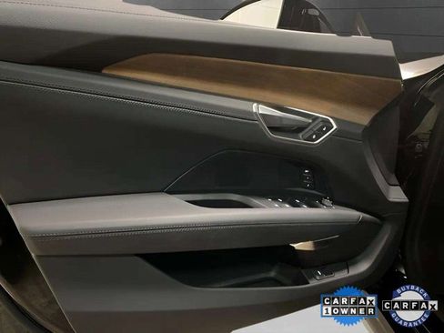 Used 2023 Audi e-tron GT Premium Plus image 32