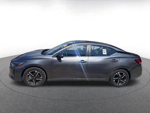 Used 2025 Nissan Sentra SV FWD image 7