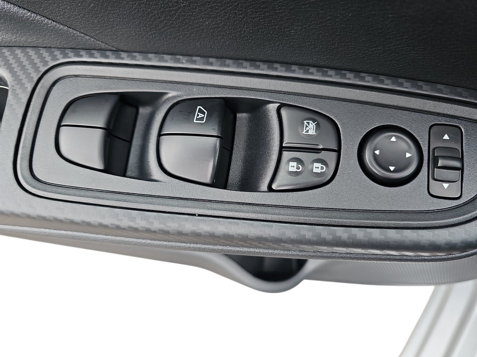 Used 2025 Nissan Versa SV w/ Trunk Package FWD image 24