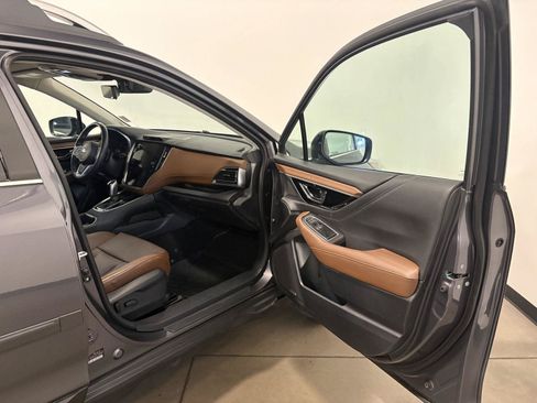 Used 2023 Subaru Outback Touring AWD/4WD image 41