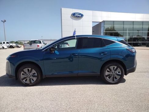 Used 2025 Nissan Murano SL AWD/4WD image 2