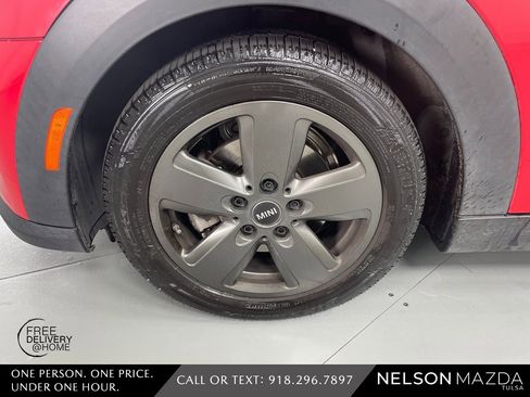 Used 2022 MINI Cooper 4-Door Hardtop image 11