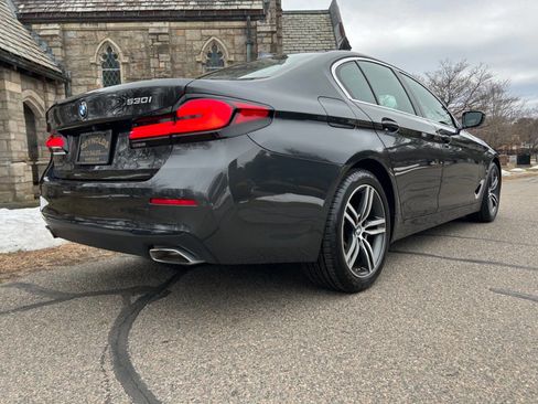 Used 2022 BMW 530i xDrive w/ Convenience Package AWD/4WD image 19