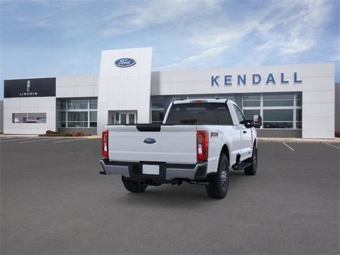 New 2025 Ford F250 XLT image 8