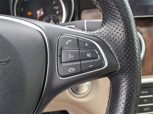 Used 2019 Mercedes-Benz GLA 250 4MATIC w/ Premium Package image 23