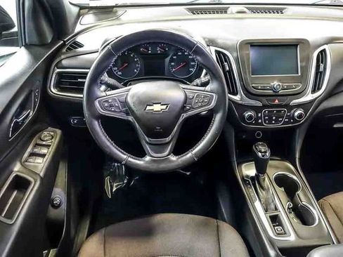 Certified 2018 Chevrolet Equinox LT FWD image 16