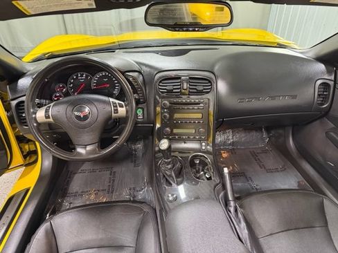 Used 2011 Chevrolet Corvette Convertible w/ Preferred Equipment Group RWD image 14