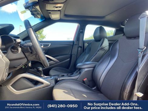 Used 2016 Hyundai Veloster w/ Option Group 02 FWD image 2