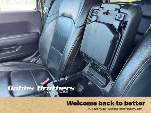 Used 2021 Jeep Wrangler Unlimited Sahara AWD/4WD image 20