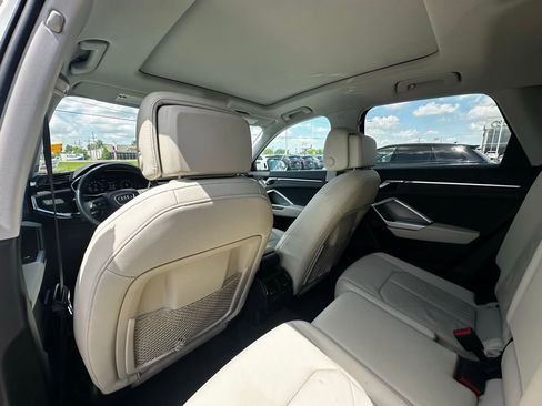 Used 2020 Audi Q3 2.0T Premium w/ Convenience Package AWD/4WD image 20