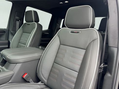 New 2026 GMC Sierra 1500 AT4X AWD/4WD image 9