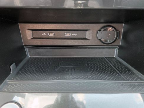 Used 2022 Volkswagen Tiguan SEL R-Line AWD/4WD image 40