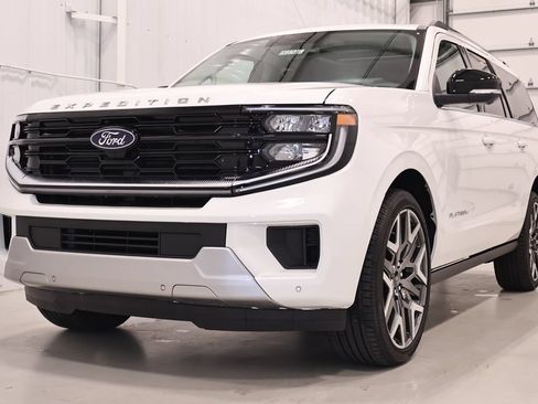 New 2026 Ford Expedition Max Platinum w/ Platinum Ultimate Package AWD/4WD image 5