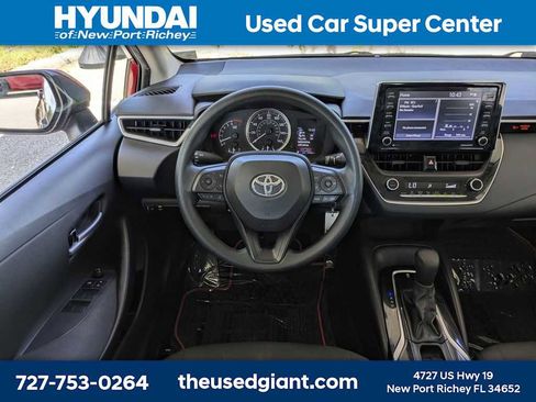 Used 2021 Toyota Corolla LE FWD image 16