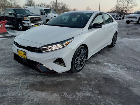 Used 2023 Kia Forte GT FWD image 4