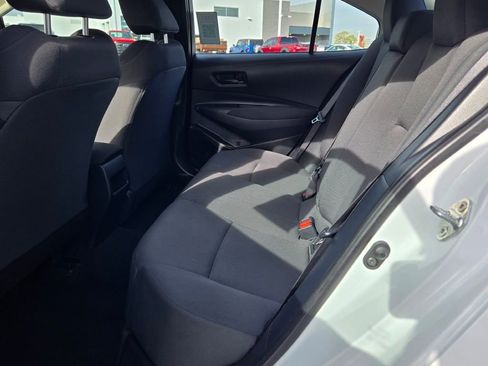 Used 2022 Toyota Corolla LE image 13