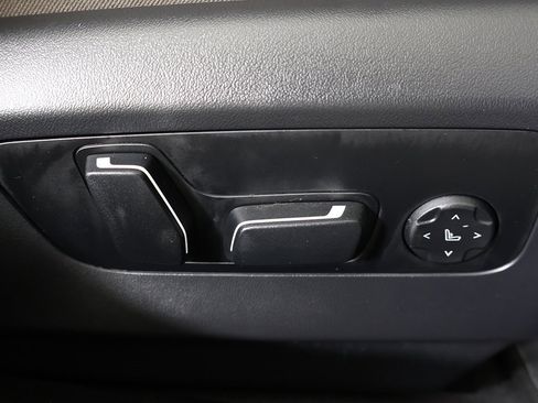 Used 2024 BMW i5 M60 w/ Premium Package image 39