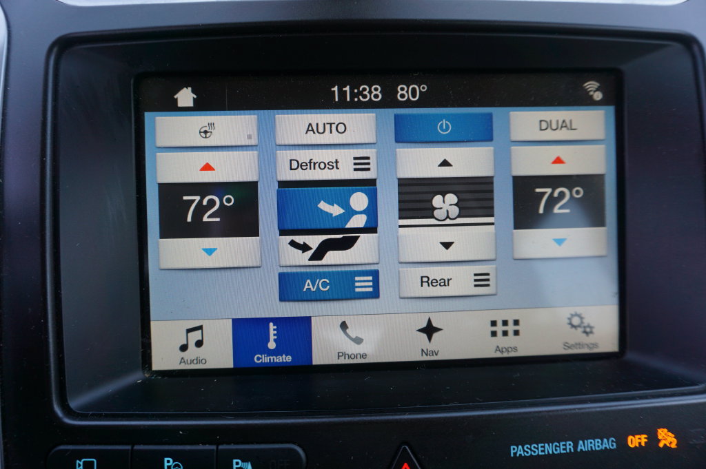 Used 2017 Ford Explorer Platinum AWD/4WD image 11