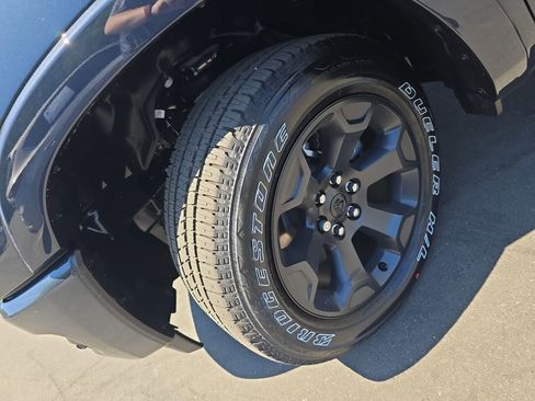 New 2026 RAM 1500 4x4 Crew Cab image 33